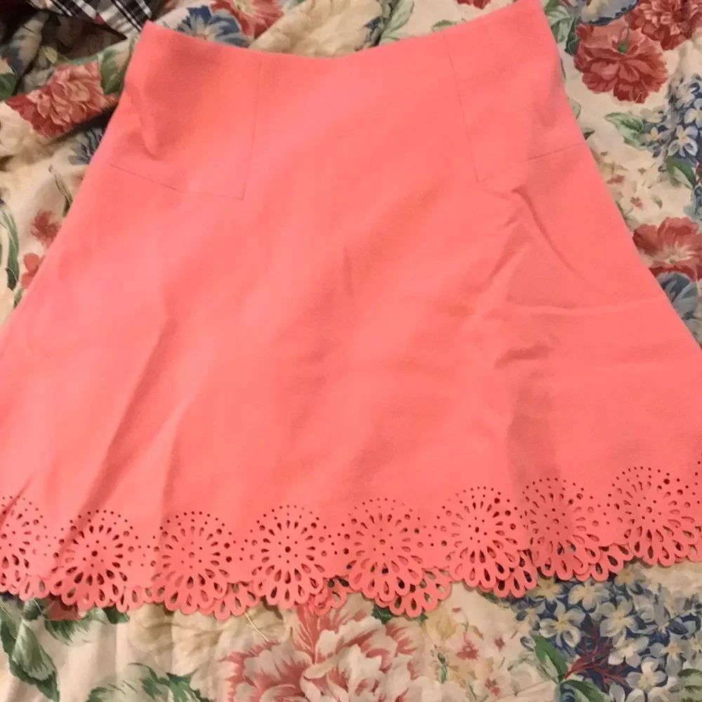 Loft Coral Patterned Skirt sz. 2
